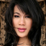 Cute ladyboy shows off her hot body
